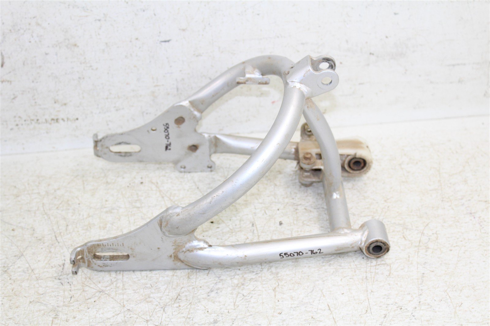 2006 Yamaha TTR 50 E Swingarm Swing Arm 55070