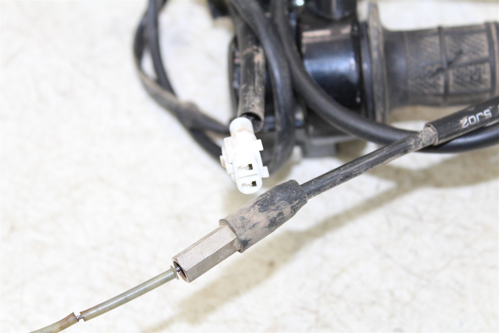 2006 Yamaha TTR 50 E Throttle Housing Tube Start Switch Cable 55070