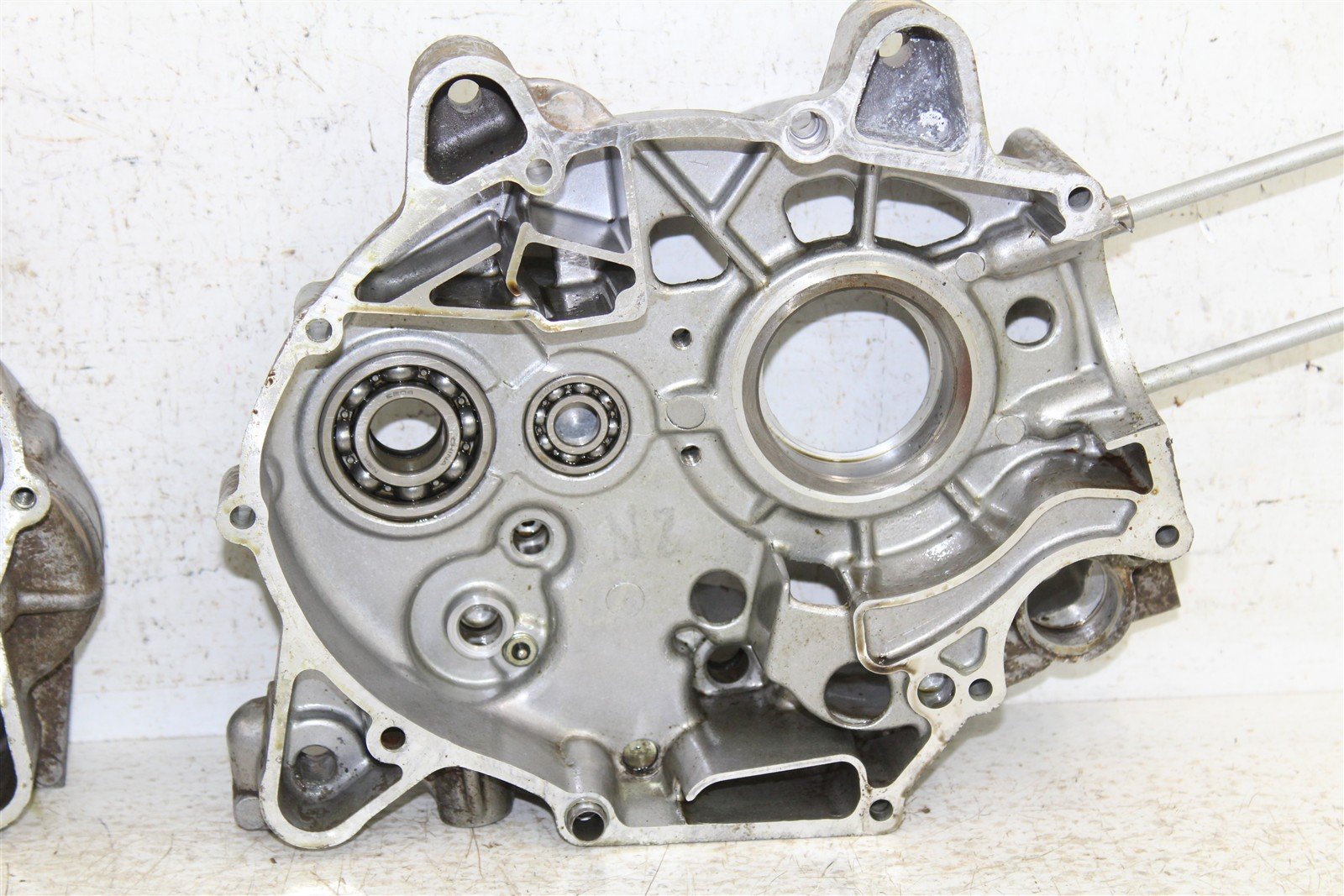2006 Yamaha TTR 50 E Engine Cases Crankcase Motor Left Right 55070