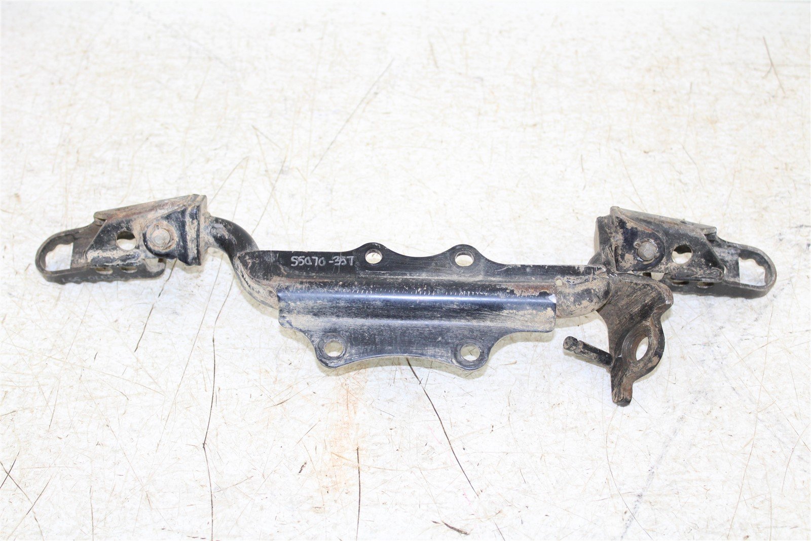 2006 Yamaha TTR 50 E Foot Pegs Set Hardware Springs Rests 55070