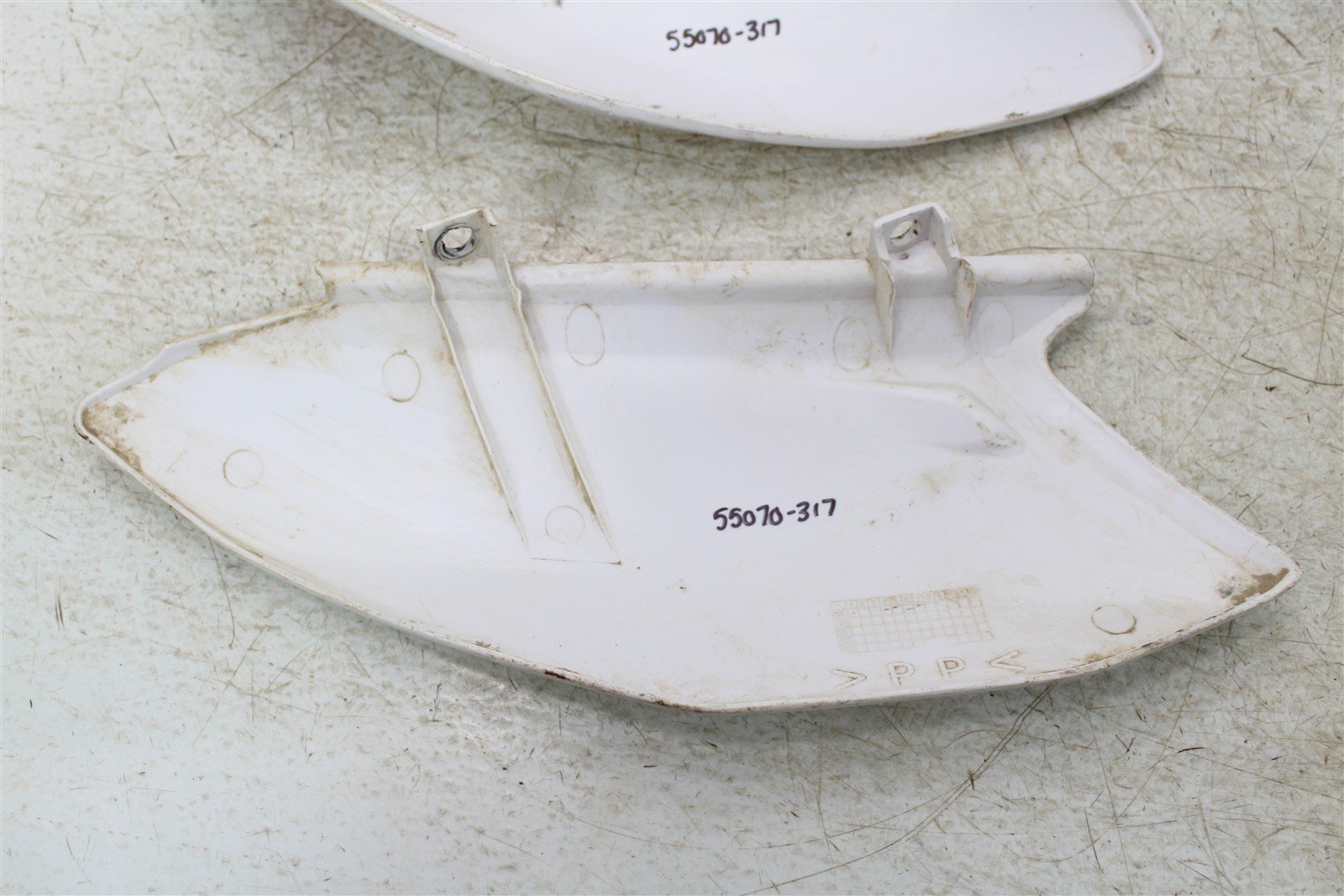 2006 Yamaha TTR 50 E Fender Set Rear Number Plates Left Tank Shroud 55070