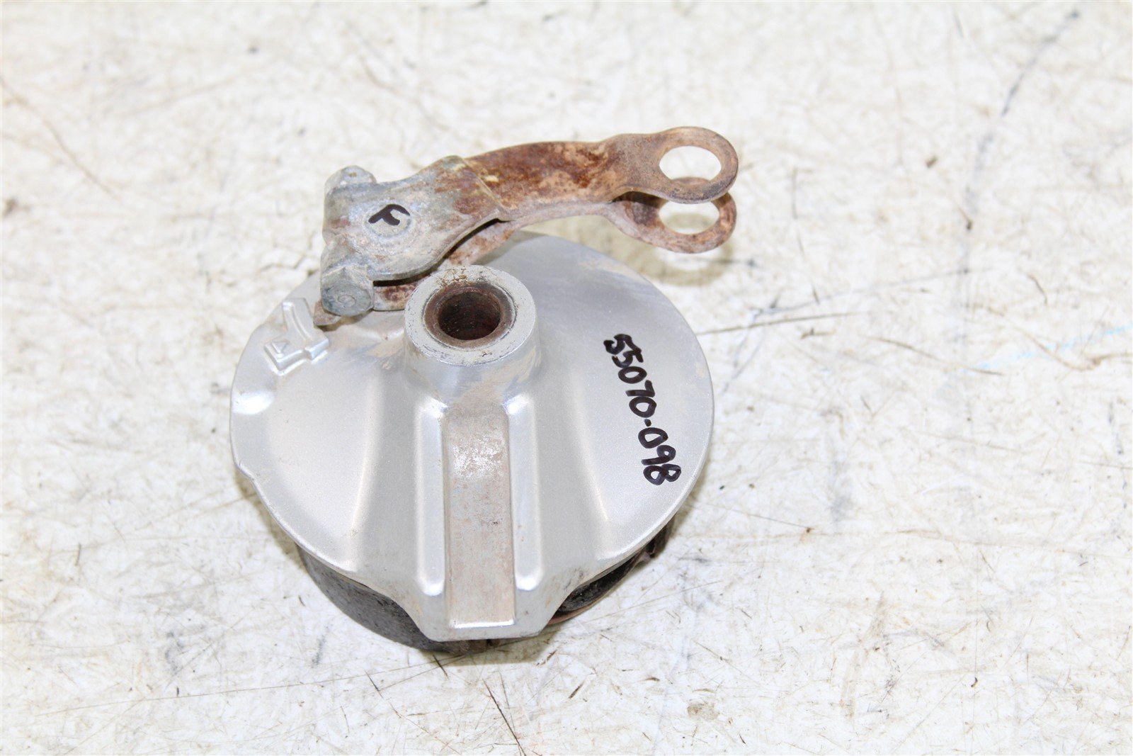 2006 Yamaha TTR 50 E Front Brake Drum Plate Panel Shoes Mount 55070