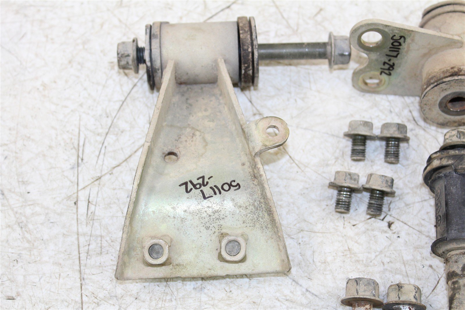 2004 Yamaha Bruin 350 4x4 Engine Mounts Motor Brackets 50117