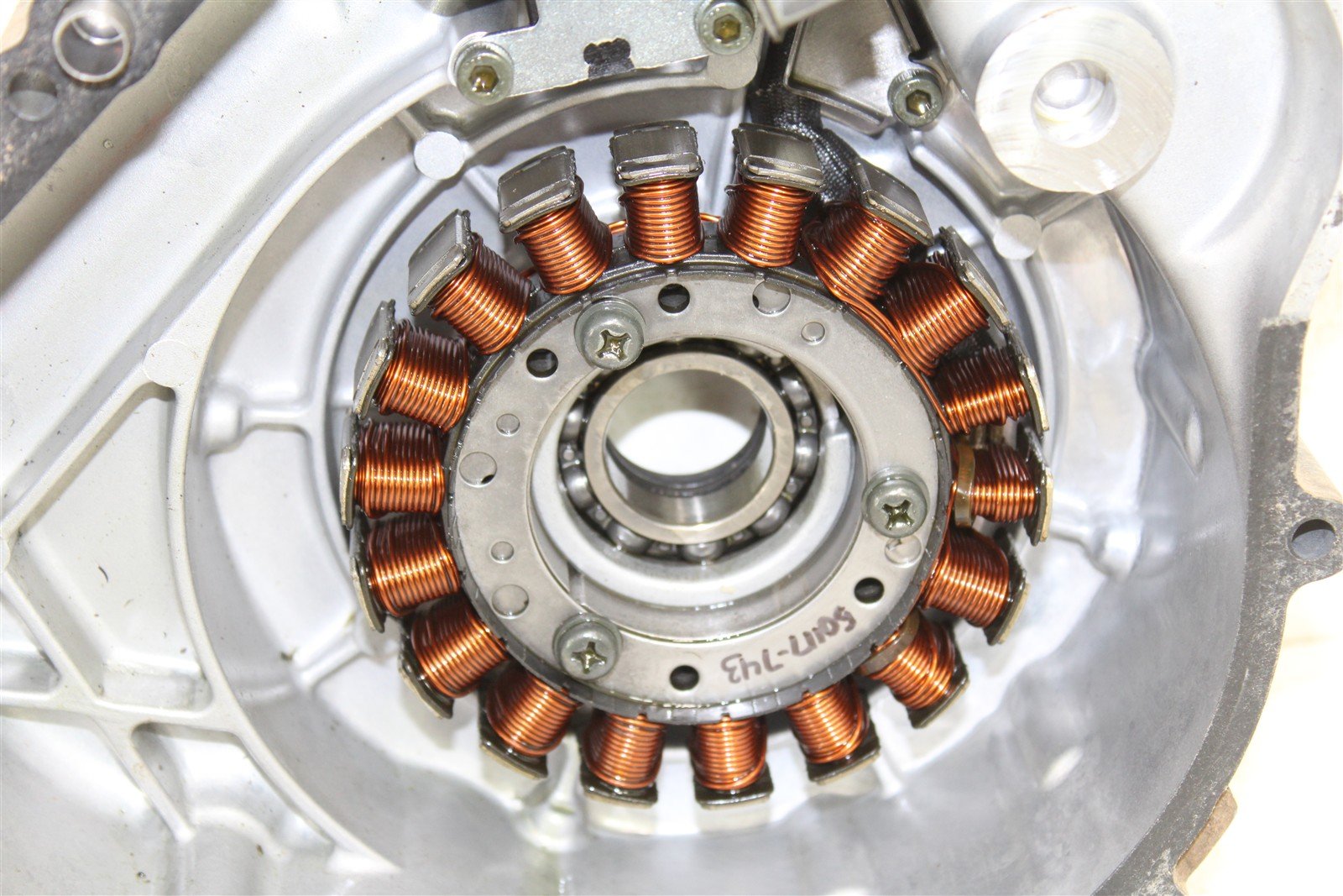 2004 Yamaha Bruin 350 4x4 Stator Magneto Generator Coil w/ Cover 50117