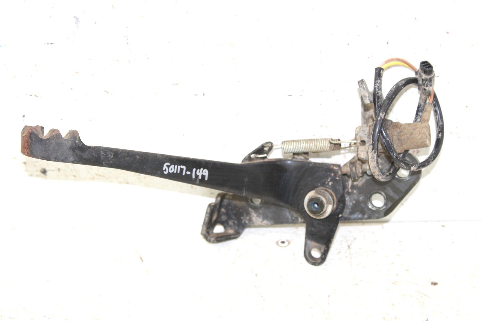 2004 Yamaha Bruin 350 4x4 Rear Brake Pedal w/ Taillight Switch Mount 50117