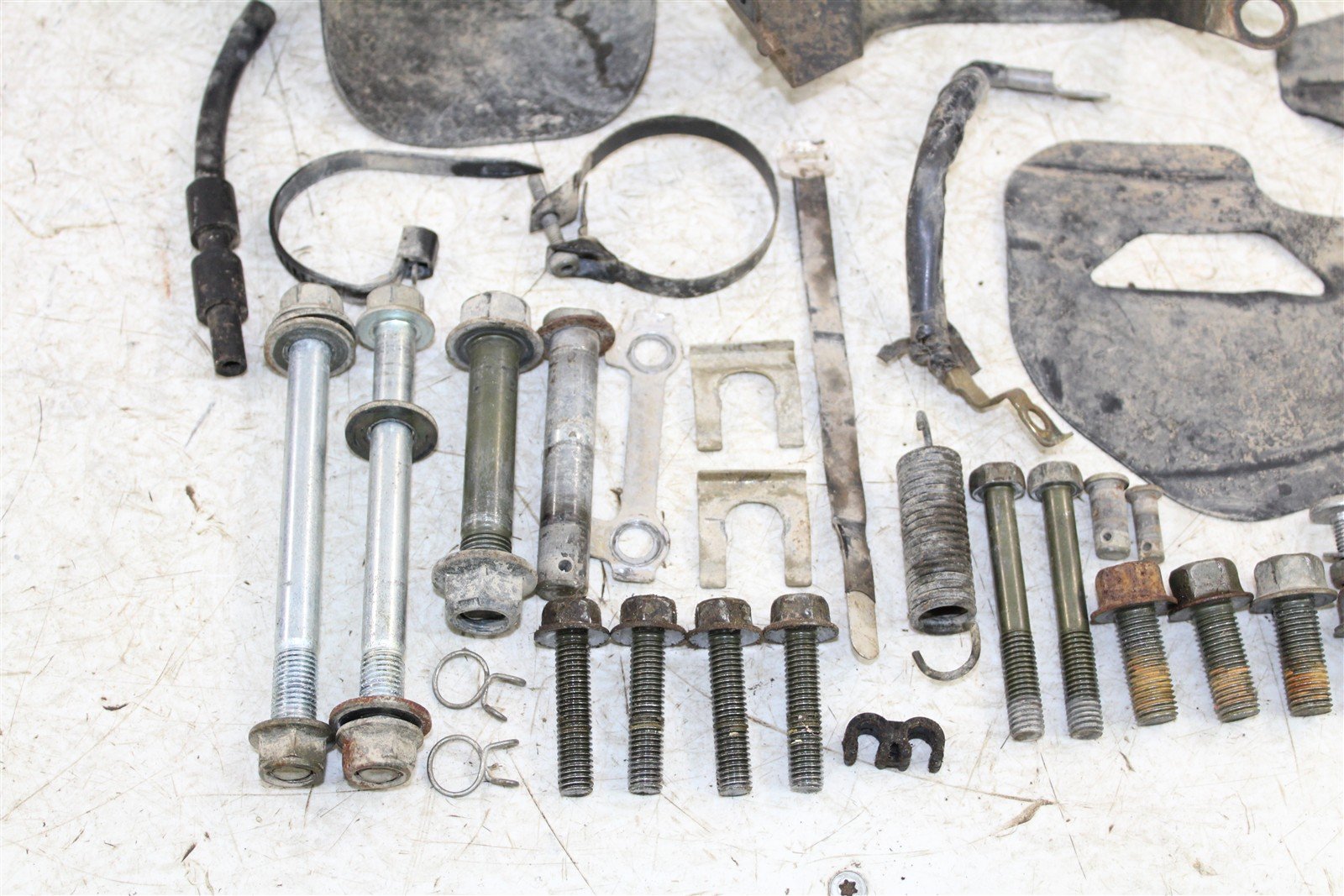 2004 Yamaha Wolverine 350 4x4 Chassis Bolt Kit Hardware Bracket Mount Wire 50118