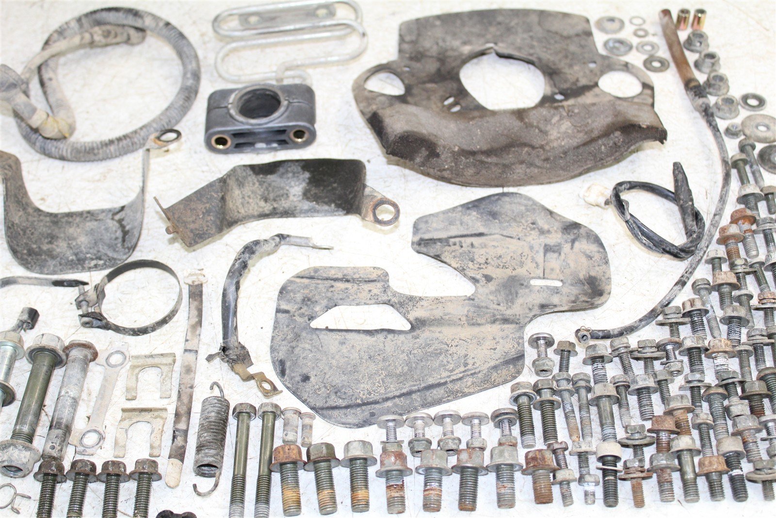2004 Yamaha Wolverine 350 4x4 Chassis Bolt Kit Hardware Bracket Mount Wire 50118