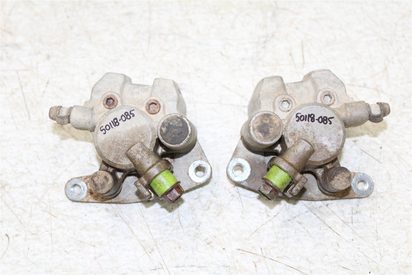 2004 Yamaha Wolverine 350 4x4 Front Brake Calipers Set Left Right 50118