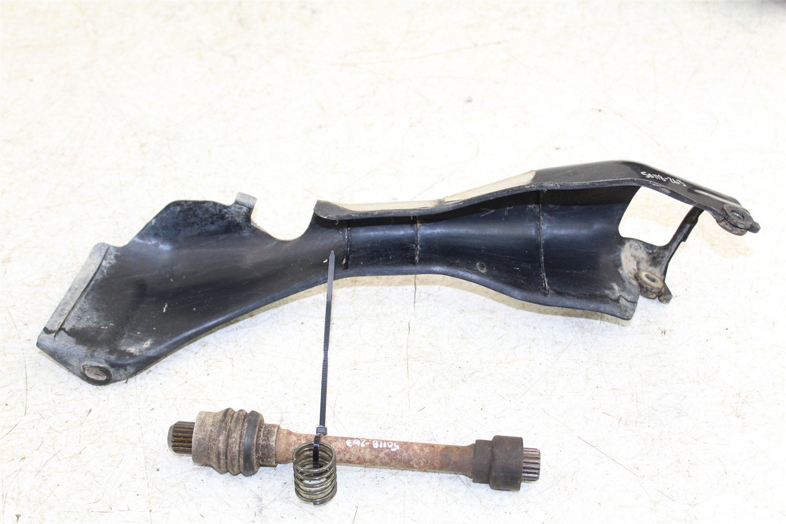 2004 Yamaha Wolverine 350 4x4 Front Drive Shaft Assembly 50118