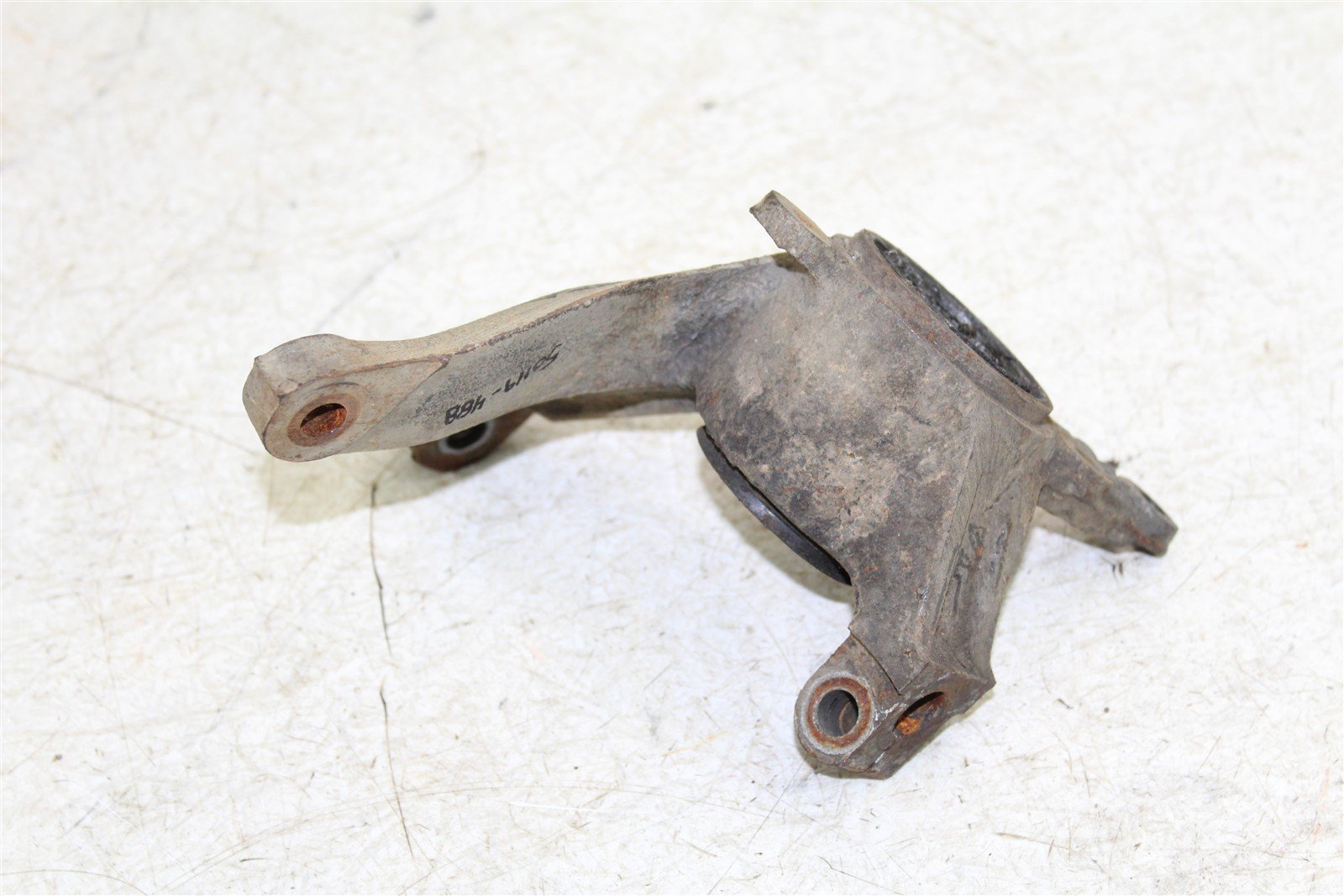 1995 Yamaha Wolverine 350 4x4 Front Right Knuckle Control Arm Mount 50119