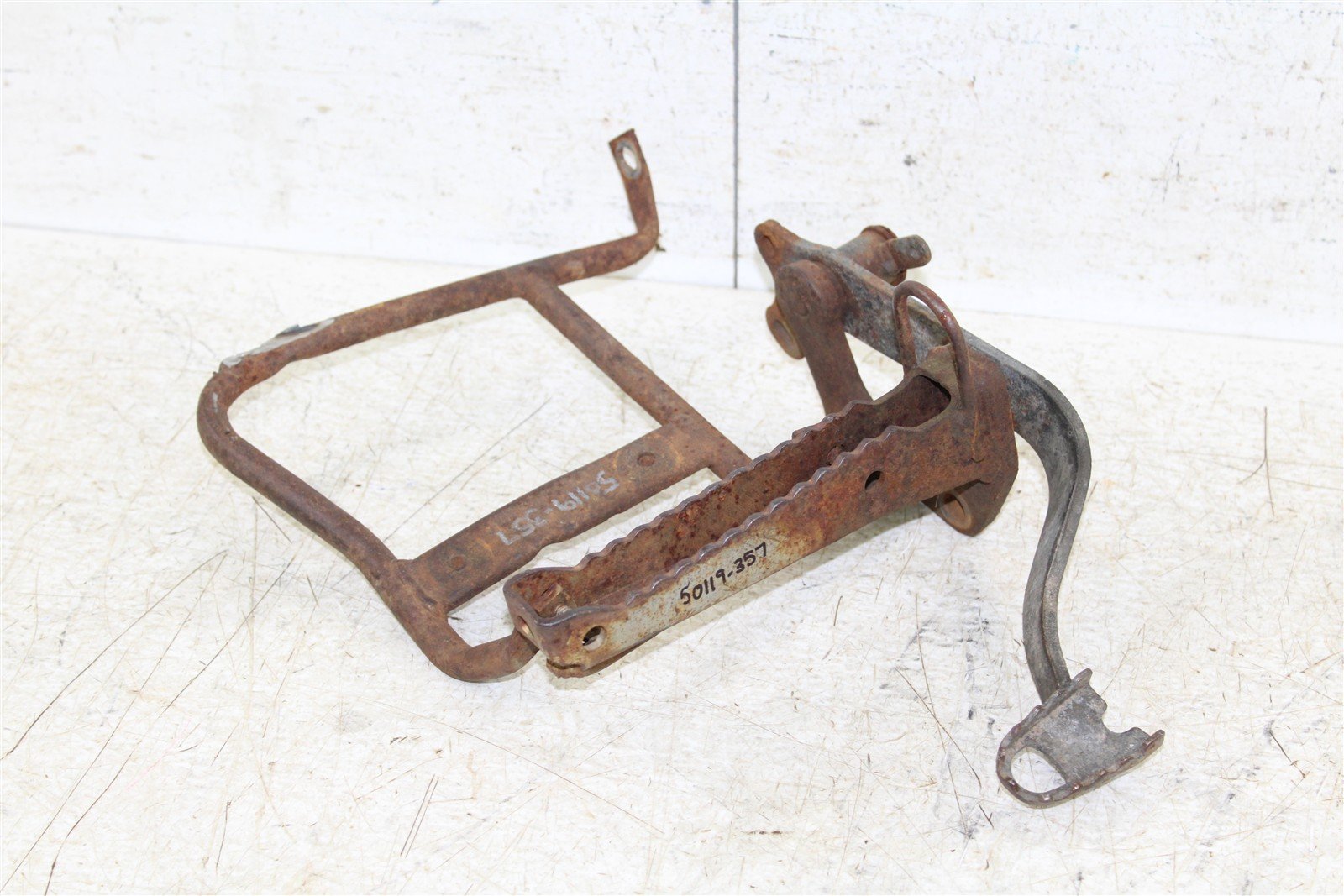 1995 Yamaha Wolverine 350 4x4 Foot Pegs Rests Set Left Right 50119