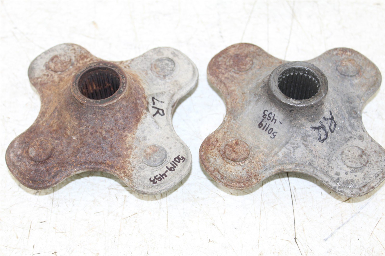 1995 Yamaha Wolverine 350 4x4 Rear Hubs Wheel Mounts 50119