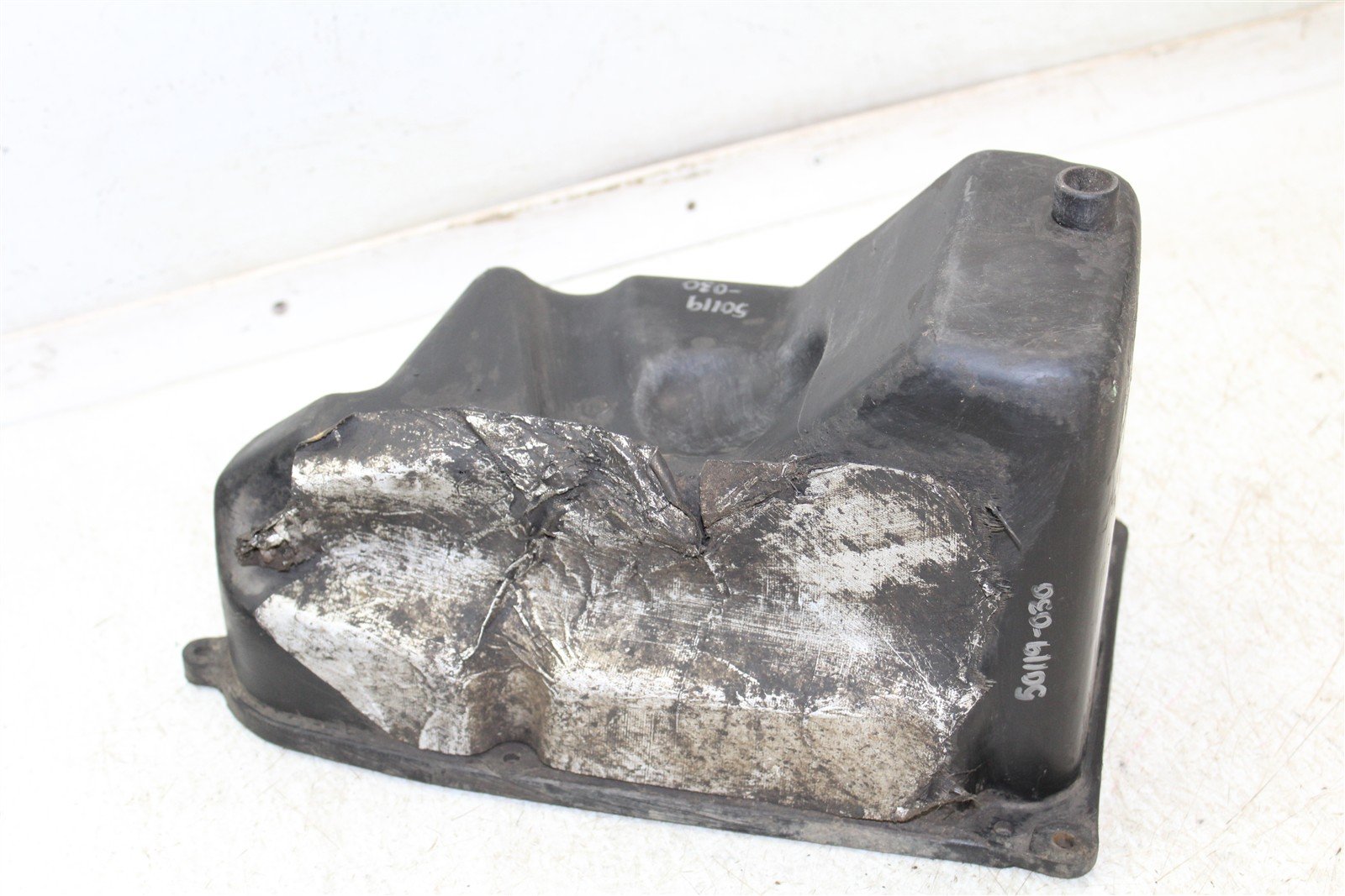 1995 Yamaha Wolverine 350 4x4 Air Box Intake Housing Boot Filter Cage 50119