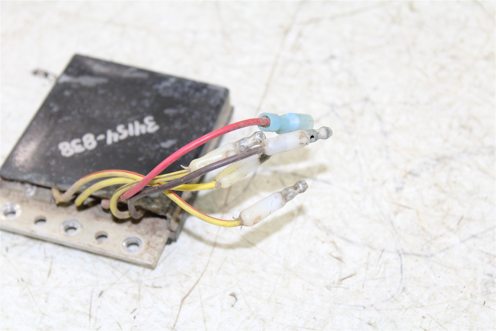 2001 Polaris Xplorer 400 4x4 Voltage Regulator Rectifier 34154