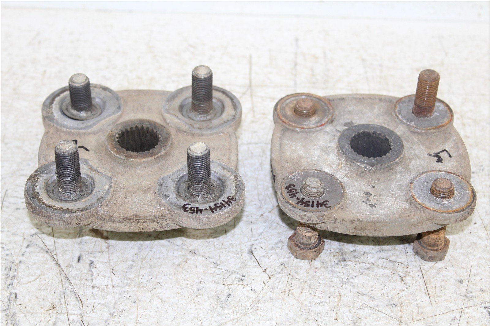 2001 Polaris Xplorer 400 4x4 Rear Hubs Wheel Mounts 34154