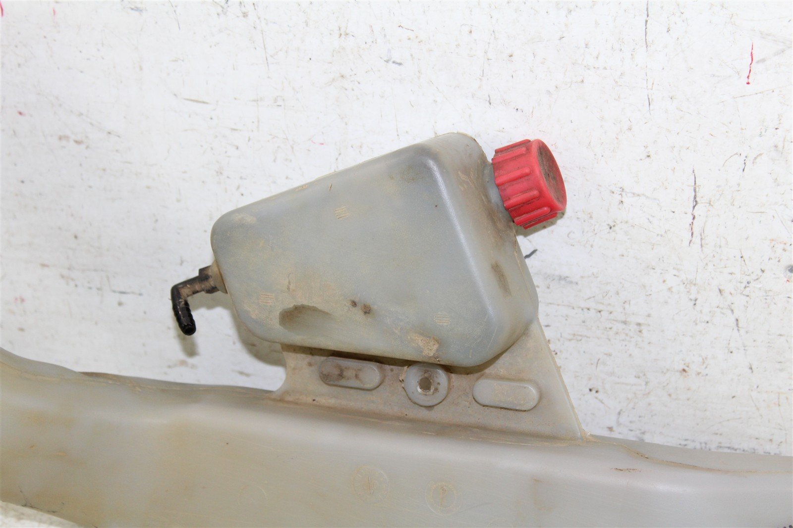2001 Polaris Xplorer 400 4x4 Coolant Overflow Tank Reservoir 34154