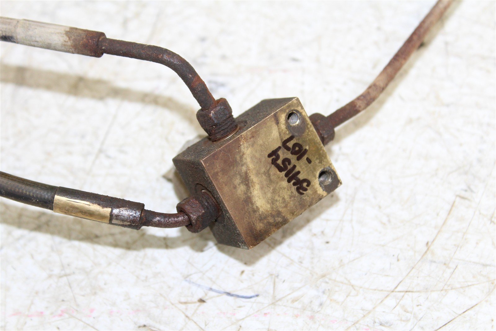 2001 Polaris Xplorer 400 4x4 Front Brake Hose Line 34154