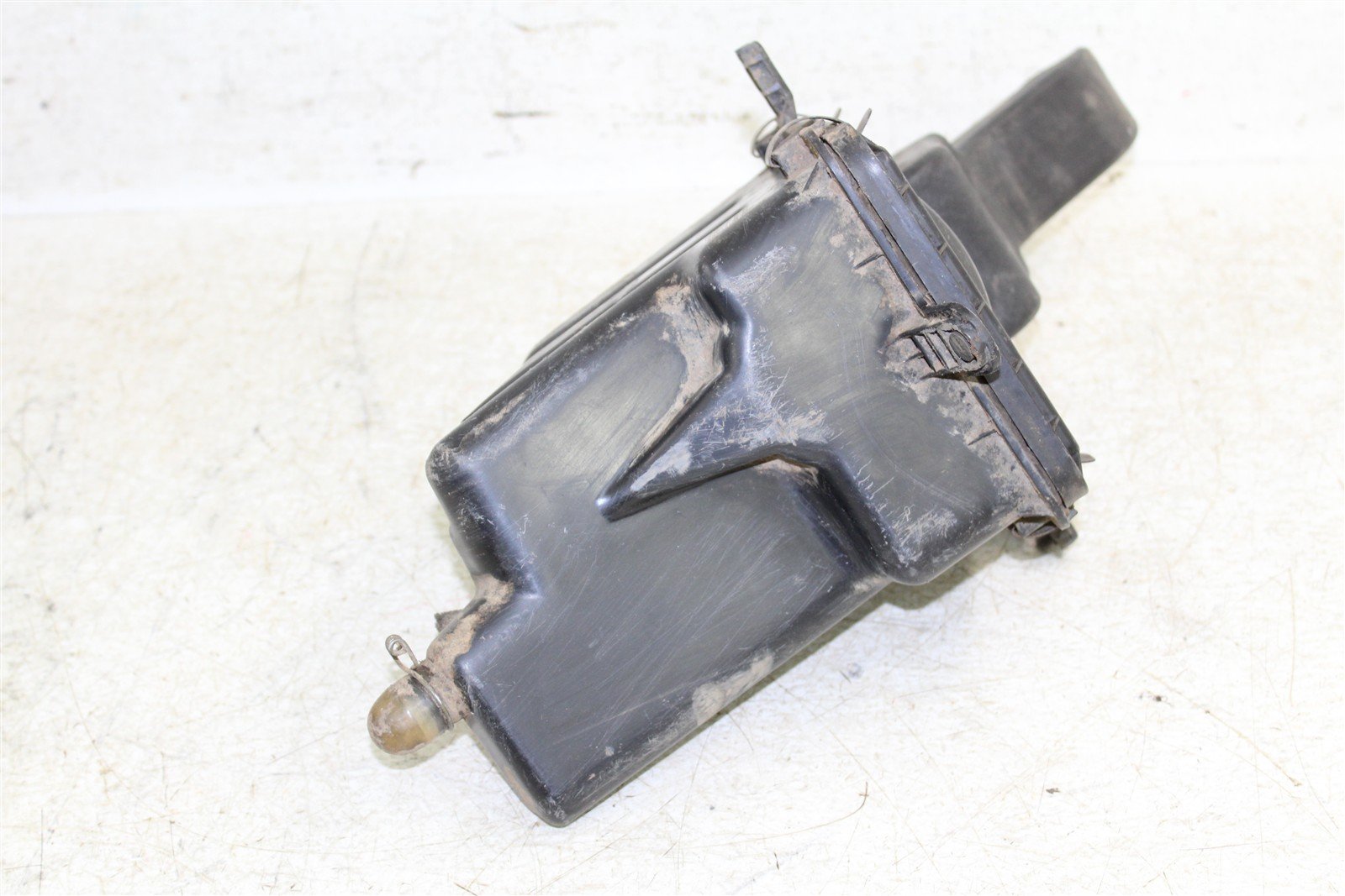 2001 Polaris Xplorer 400 4x4 Air Box Intake Housing Boot Filter Cage 34154