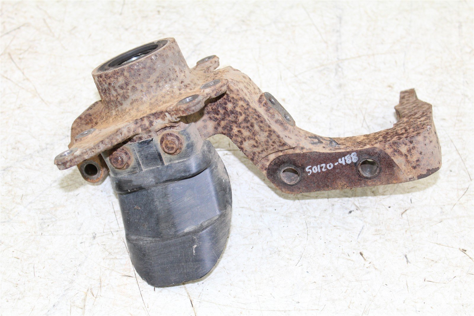 1998 Yamaha Grizzly 600 4x4 Front Right Knuckle Control Arm Mount 50120