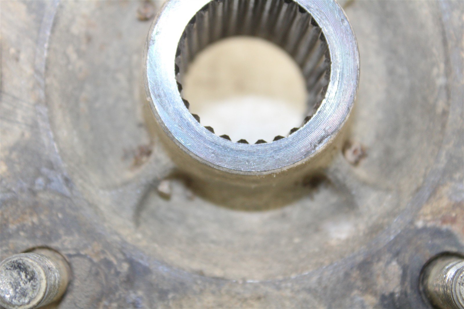 1998 Yamaha Grizzly 600 4x4 Rear Left Hub Wheel Mount 50120