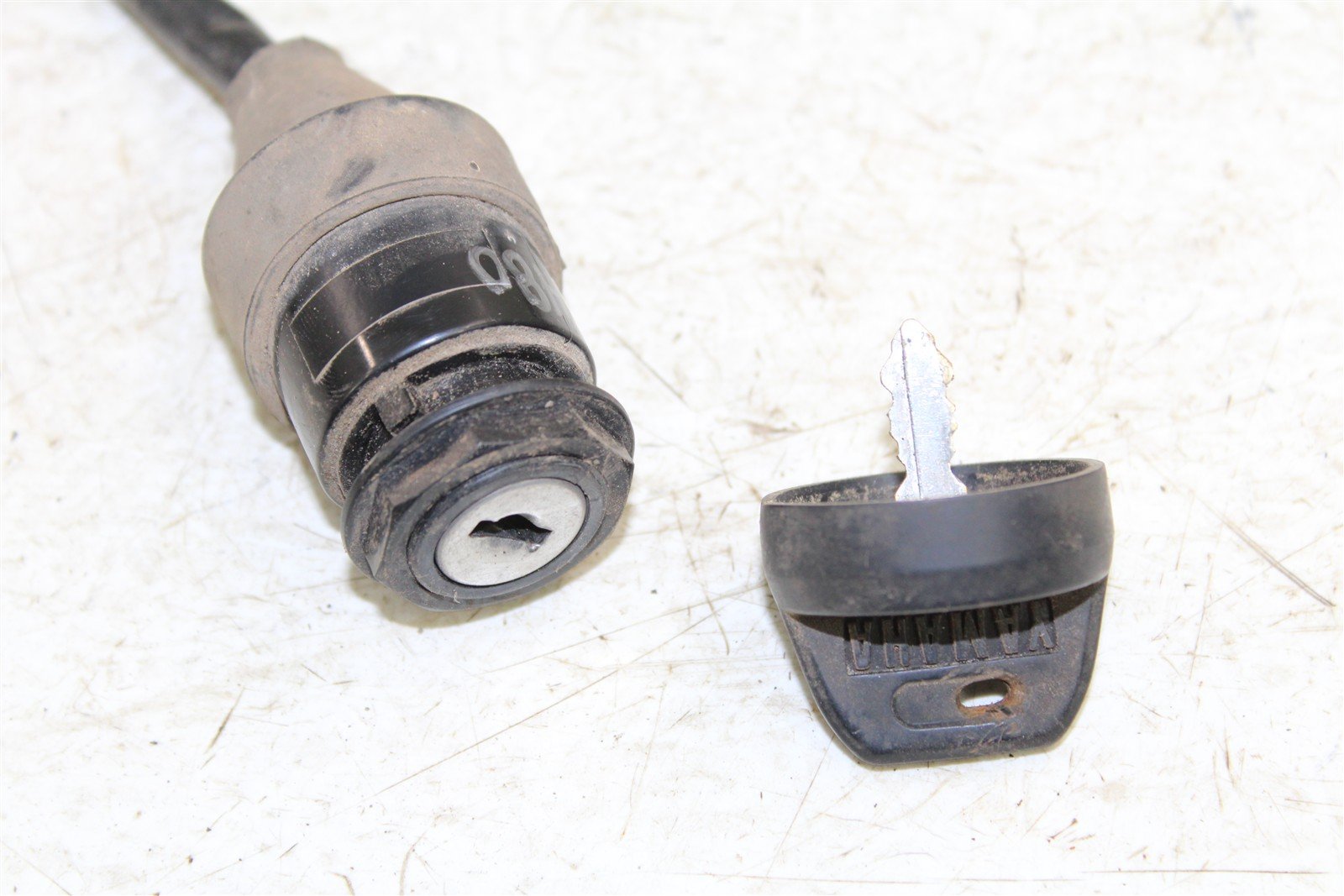 1998 Yamaha Grizzly 600 4x4 Key Ignition Switch 50120