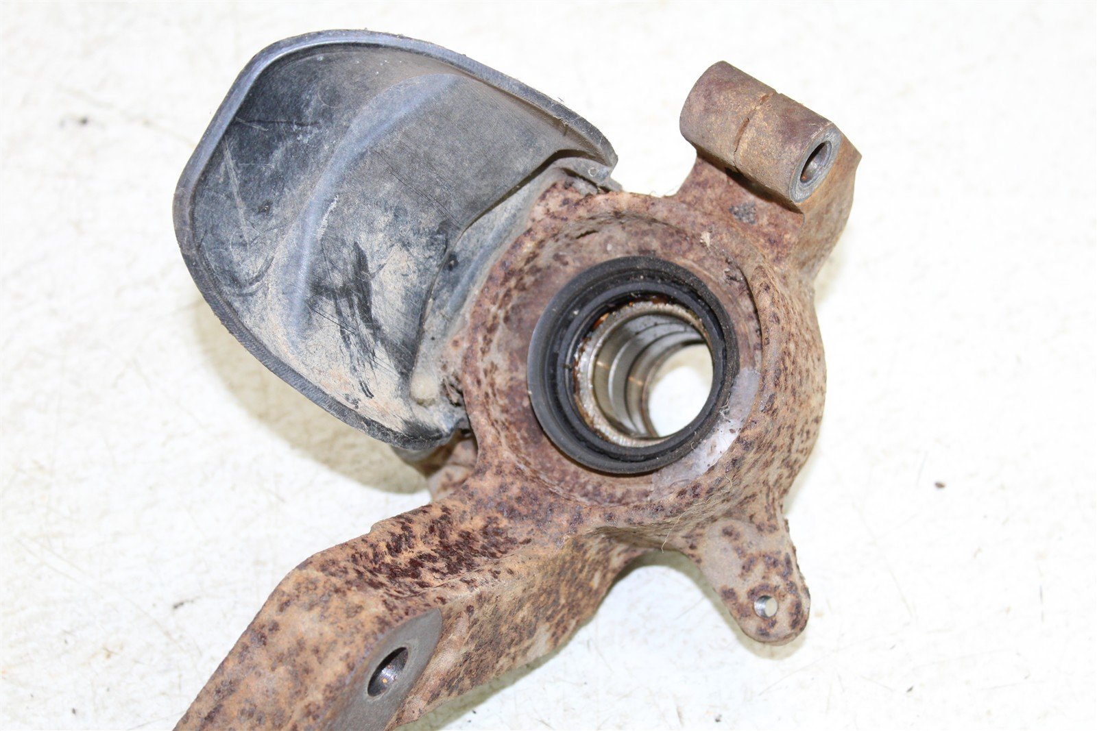 1998 Yamaha Grizzly 600 4x4 Front Left Knuckle Control Arm Mount 50120
