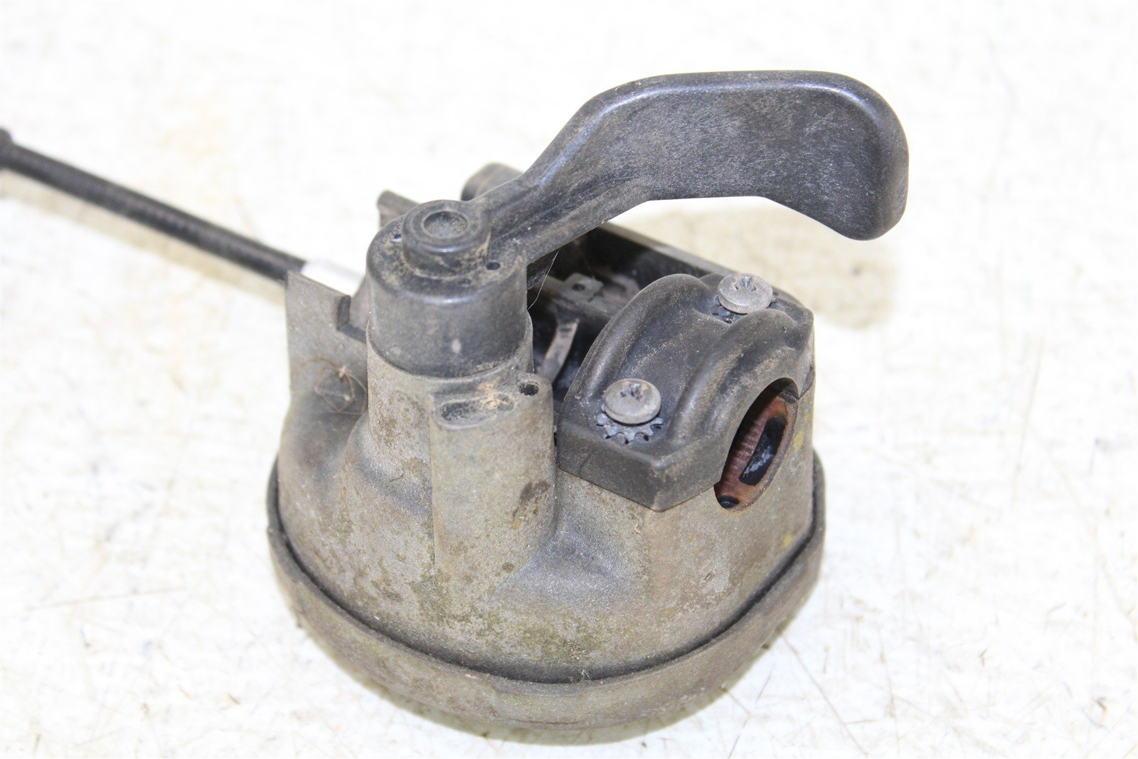 2001 Polaris Magnum 325 2x4 Throttle Lever Housing w/ Cable 34155