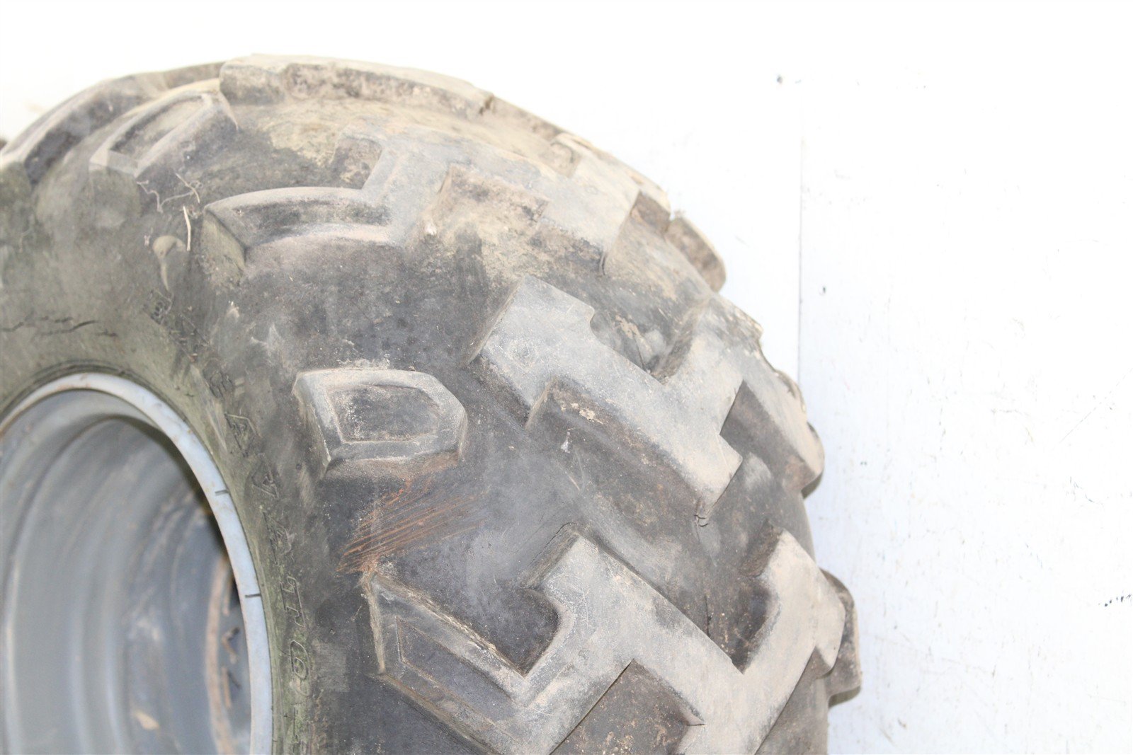 2001 Polaris Magnum 325 2x4 Rear Wheel Set Rims 34155