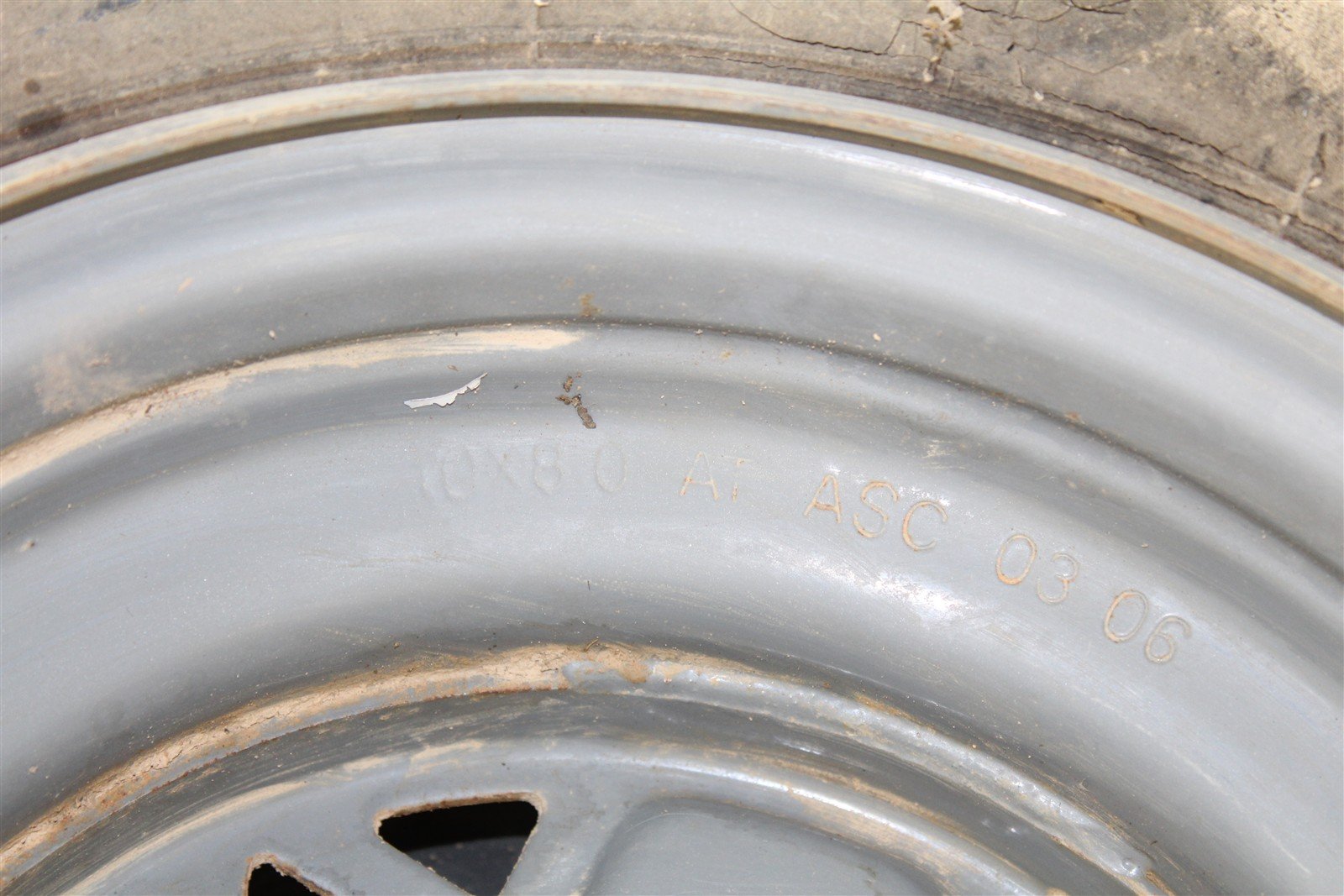 2001 Polaris Magnum 325 2x4 Rear Wheel Set Rims 34155