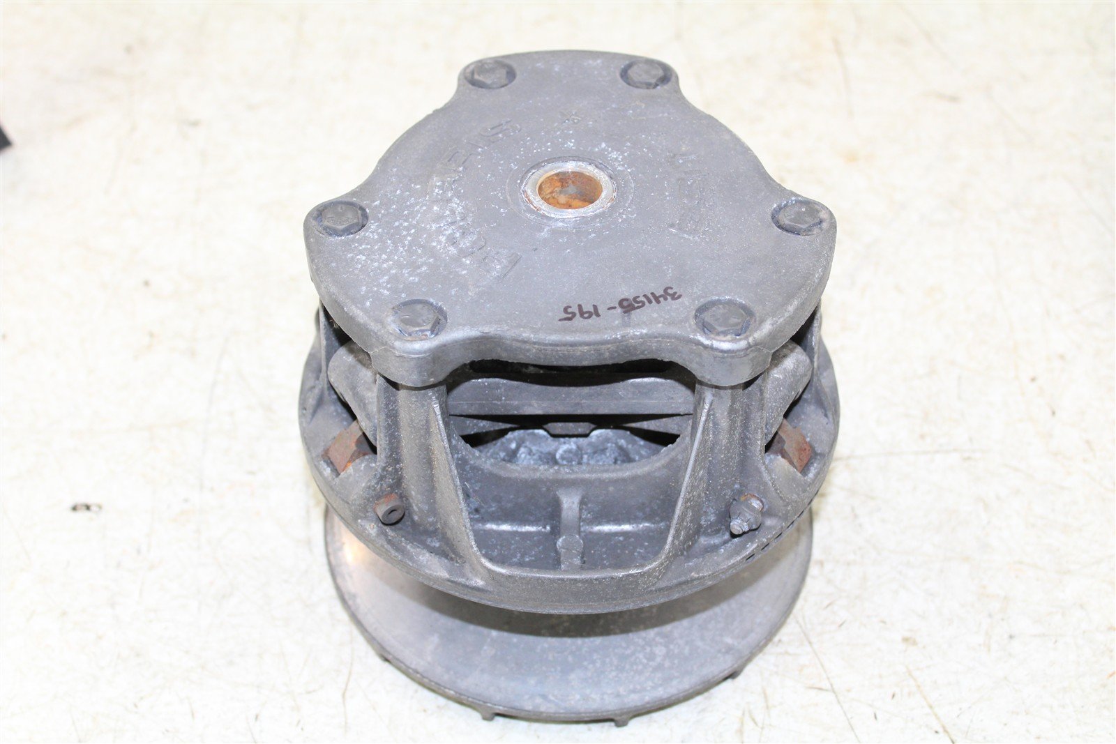 2001 Polaris Magnum 325 2x4 Primary Drive Clutch 34155