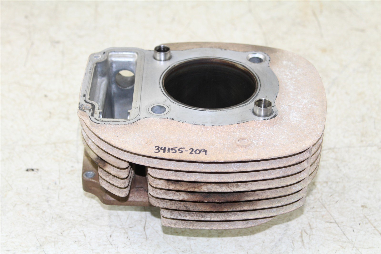 2001 Polaris Magnum 325 2x4 Engine Cylinder Jug 34155