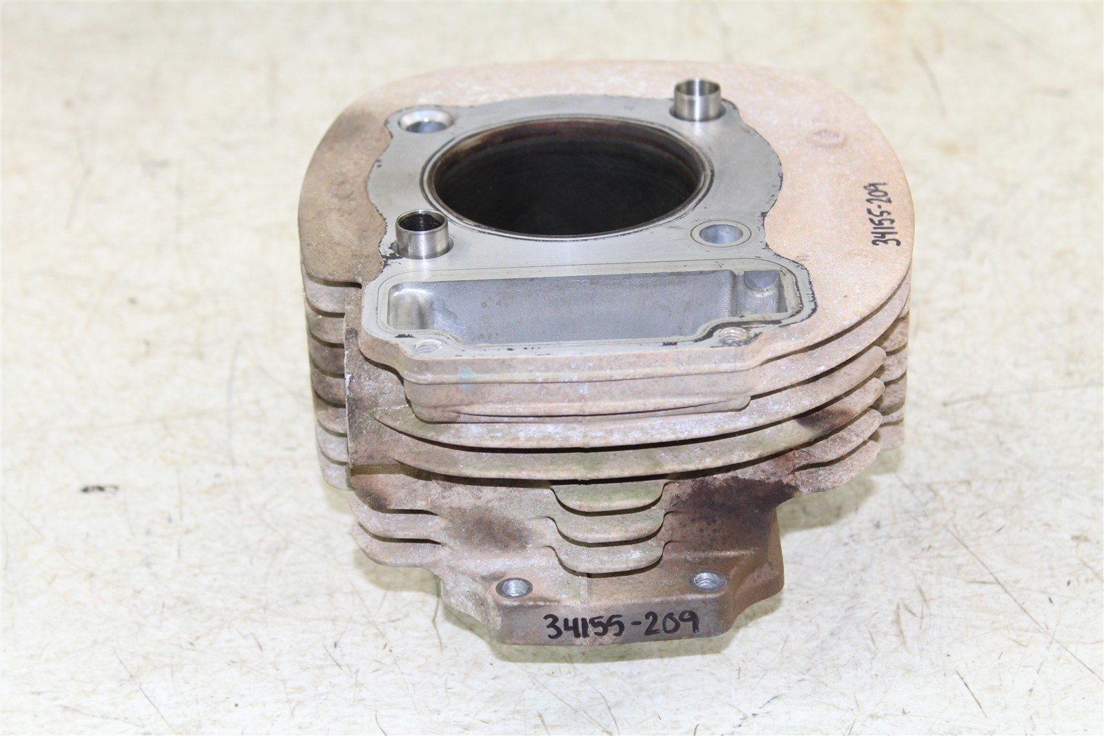 2001 Polaris Magnum 325 2x4 Engine Cylinder Jug 34155