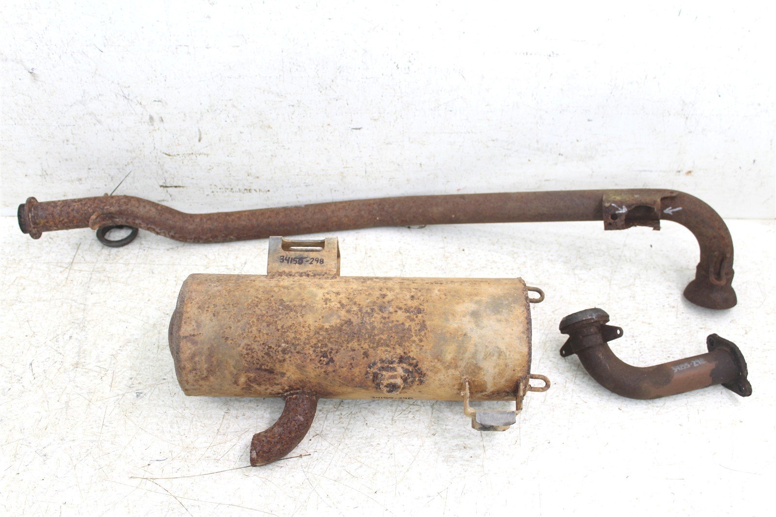 2001 Polaris Magnum 325 2x4 Exhaust Head Pipe Silencer Muffler 34155
