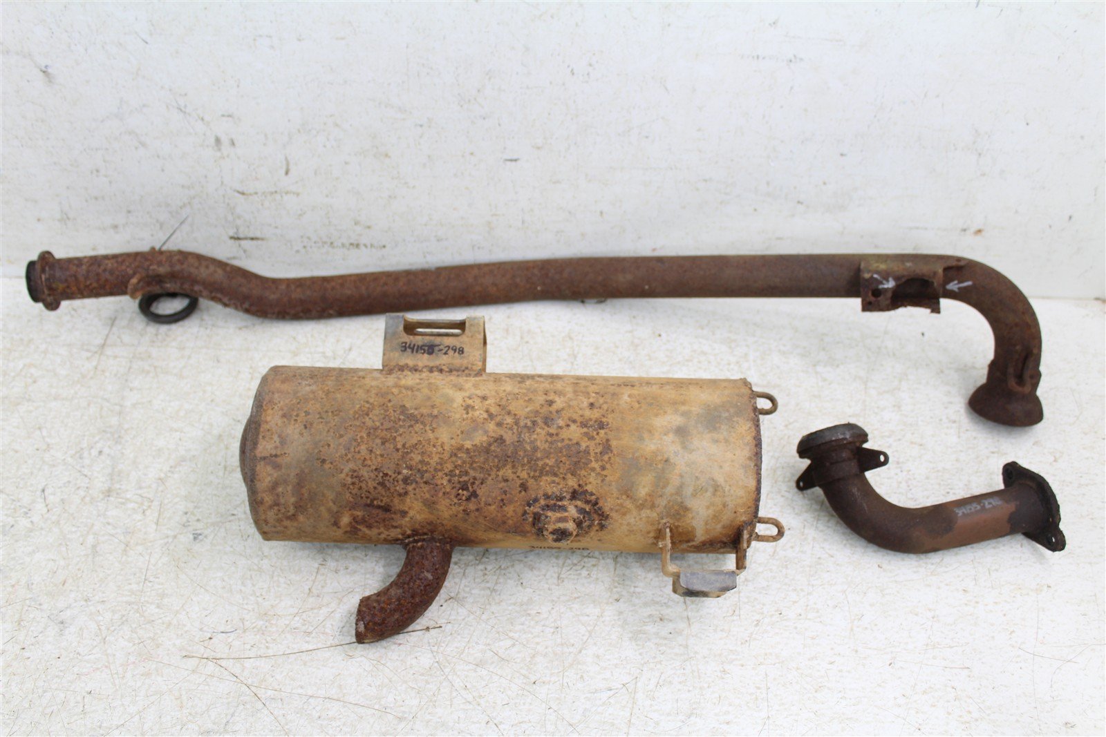 2001 Polaris Magnum 325 2x4 Exhaust Head Pipe Silencer Muffler 34155