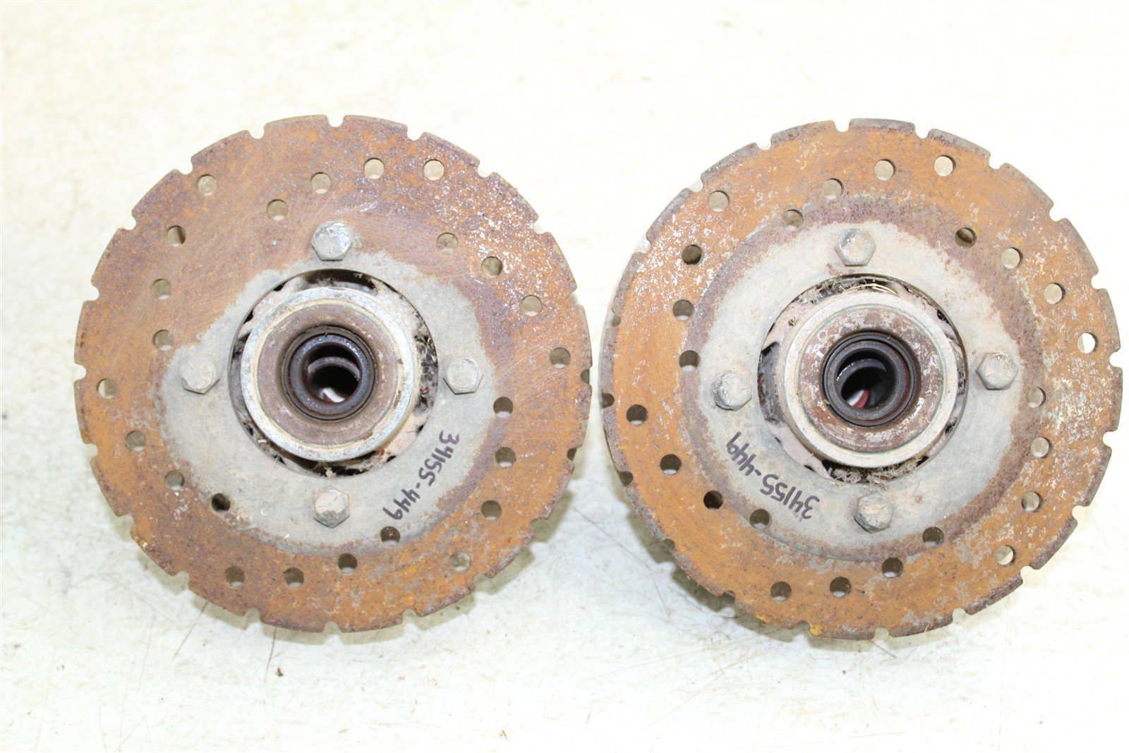 2001 Polaris Magnum 325 2x4 Front Hubs Brake Rotors 34155