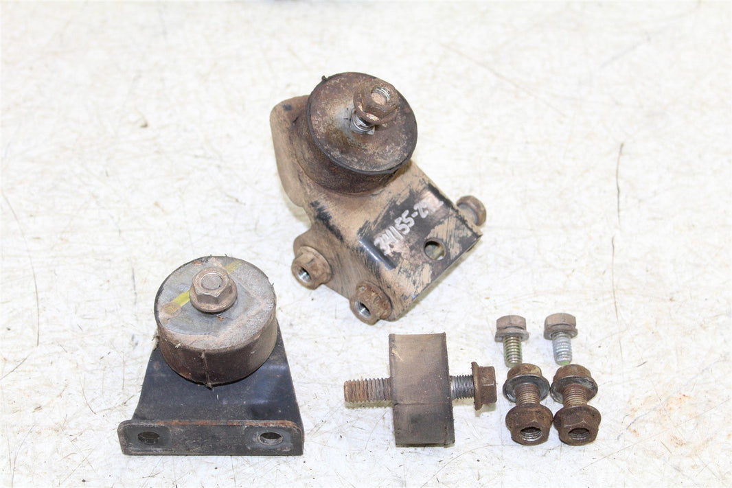 2001 Polaris Magnum 325 2x4 Engine Isolator Mounts Motor Brackets 34155