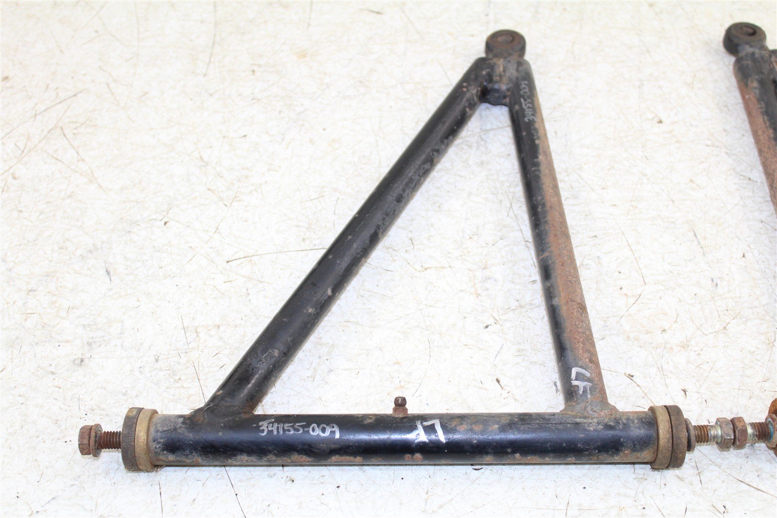 2001 Polaris Magnum 325 2x4 Front Lower Control A Arms 34155