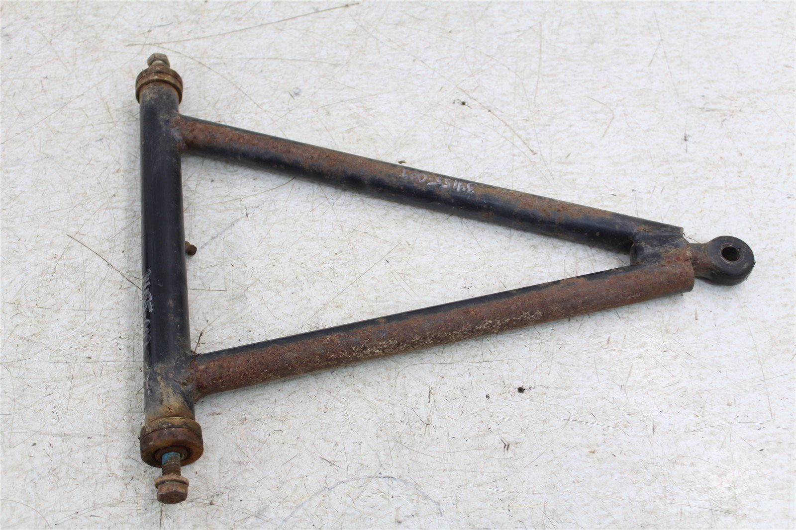 2001 Polaris Magnum 325 2x4 Front Lower Control A Arms 34155