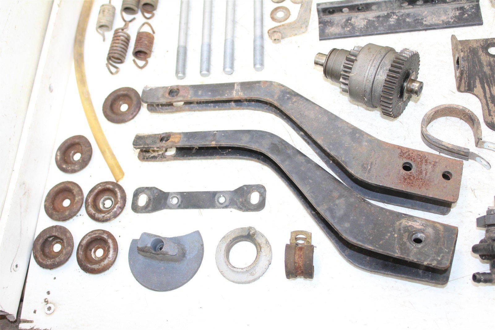 2001 Polaris Magnum 325 2x4 Chassis Bolt Kit Hardware Bracket Mount Wire 34155