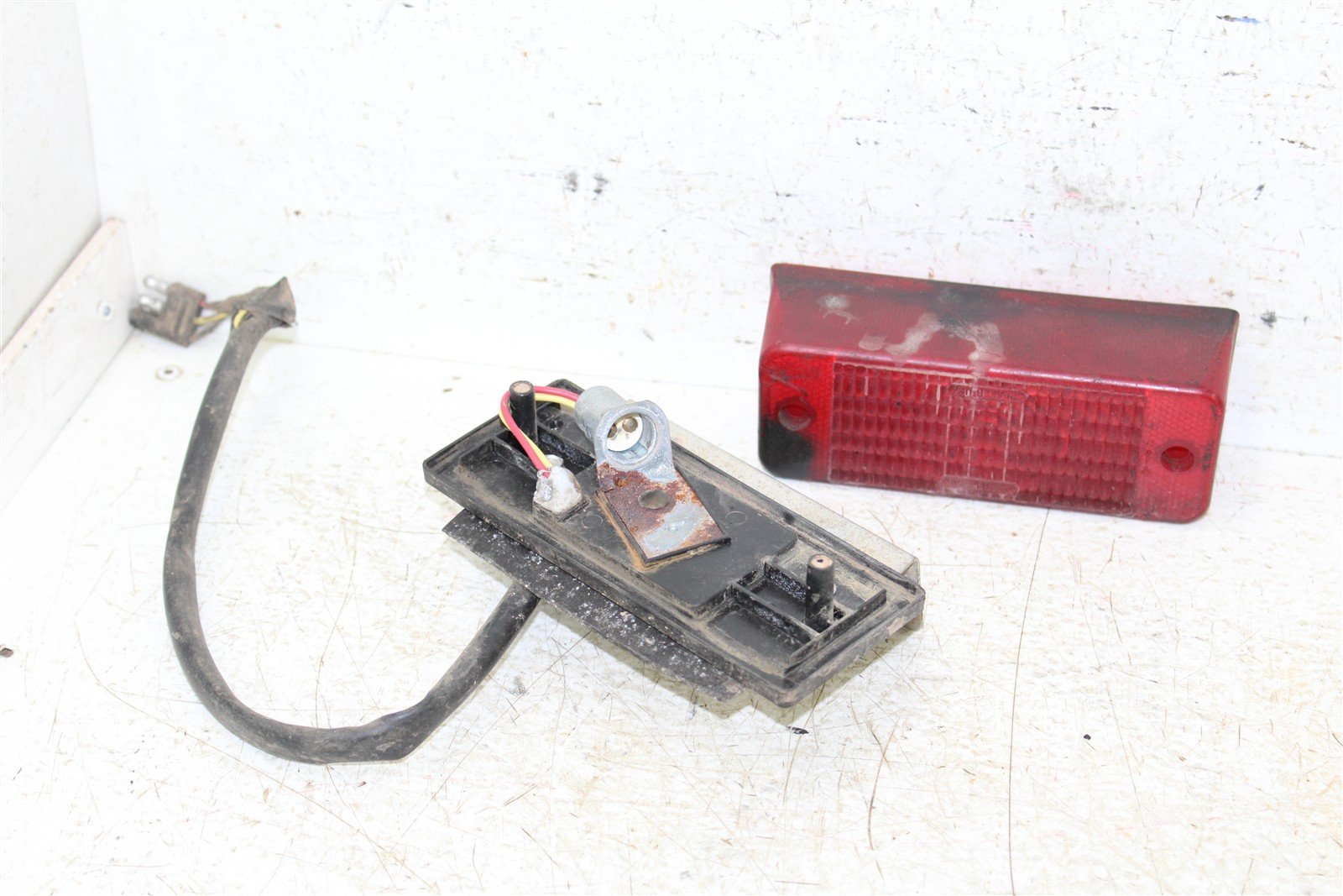 2001 Arctic Cat 500 Manual 4x4 Rear Brake Light Taillight 00022