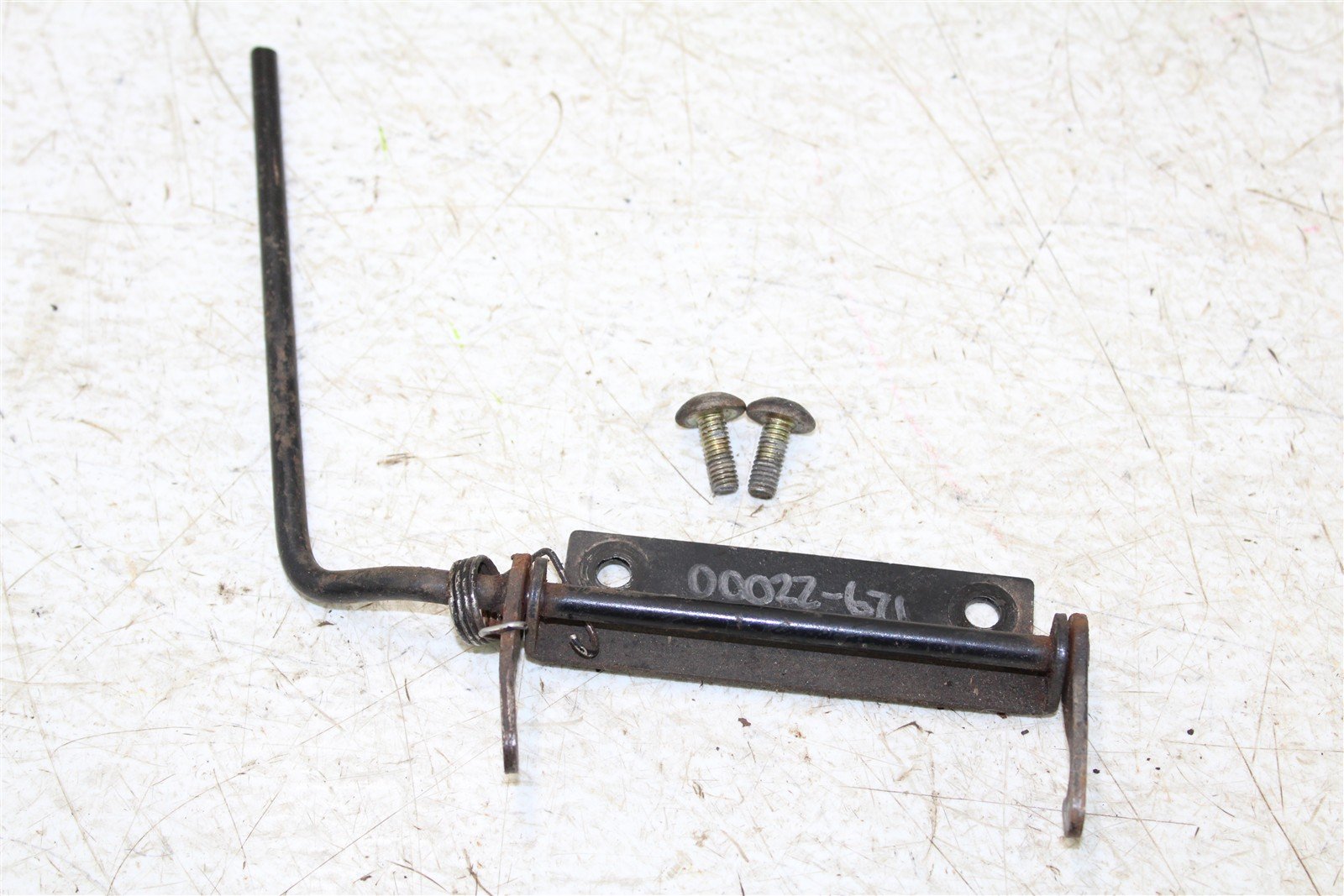 2001 Arctic Cat 500 Manual 4x4 Seat Latch 00022