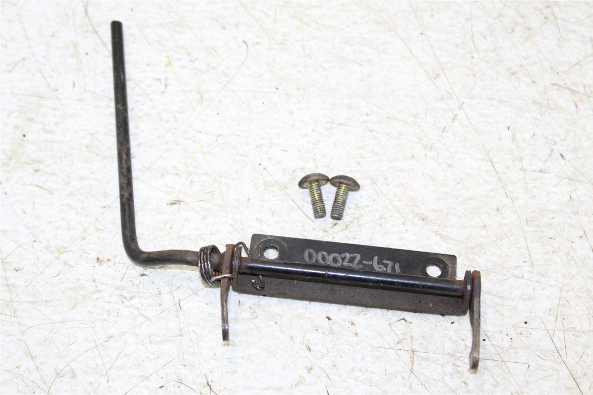 2001 Arctic Cat 500 Manual 4x4 Seat Latch 00022