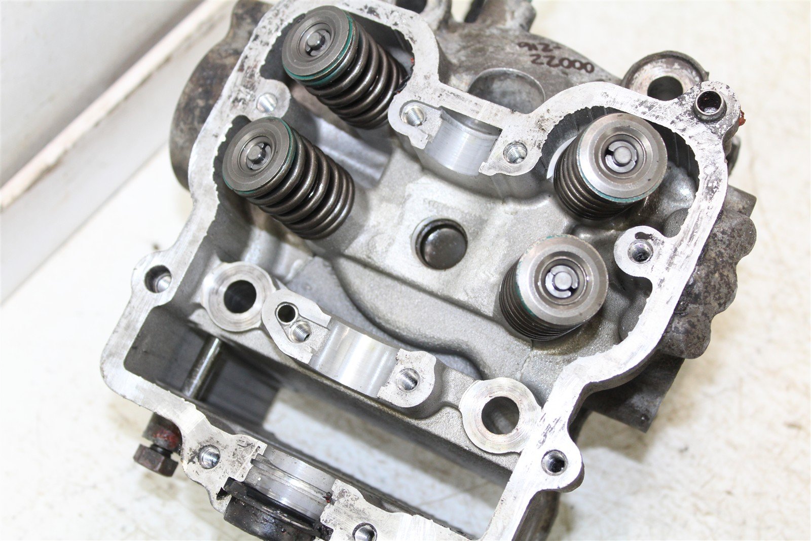 2001 Arctic Cat 500 Manual 4x4 Cylinder Head Valve Cover w/ Rocker Arms 00022