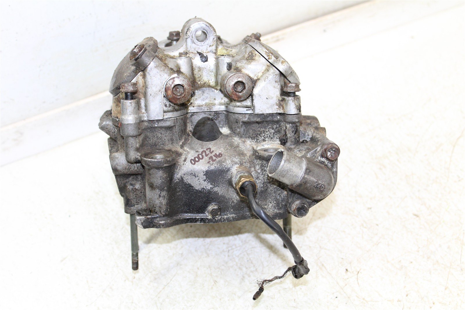 2001 Arctic Cat 500 Manual 4x4 Cylinder Head Valve Cover w/ Rocker Arms 00022
