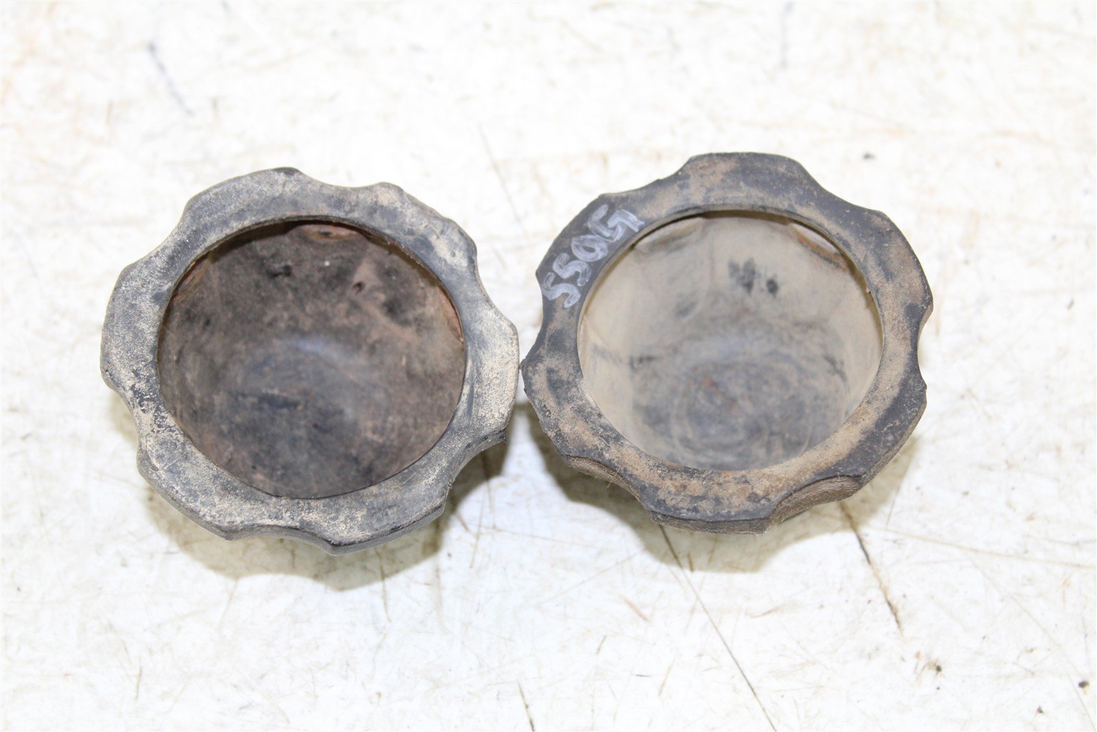 1999 Suzuki Quadrunner 250 4x4 Hub Caps Front Rear 550G