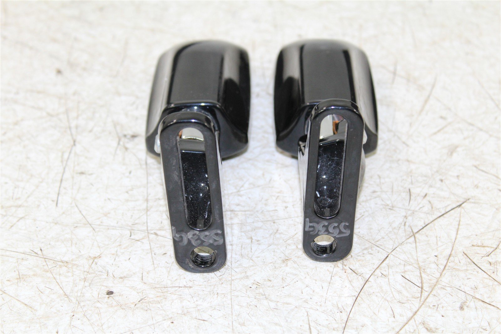 2018 Harley Davidson Touring Passenger Foot Rest Pegs Set 553G