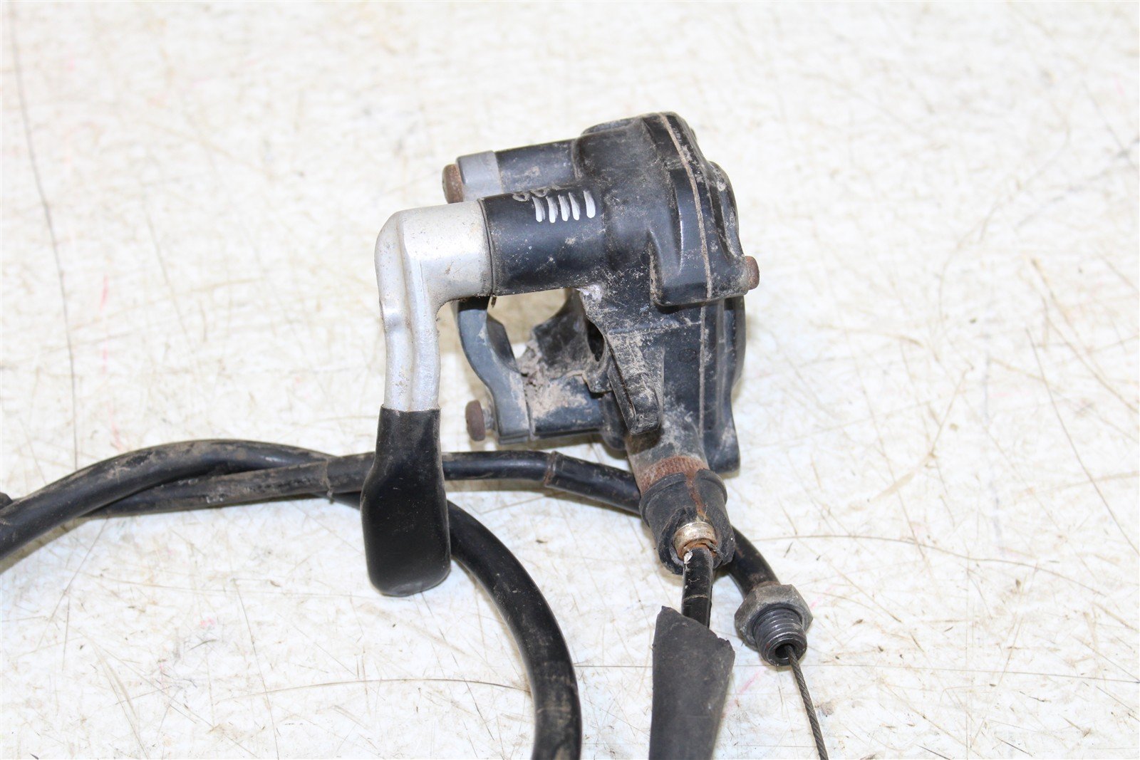 1987 Honda Fourtrax 350D Throttle Lever Housing w/ Cable 11111