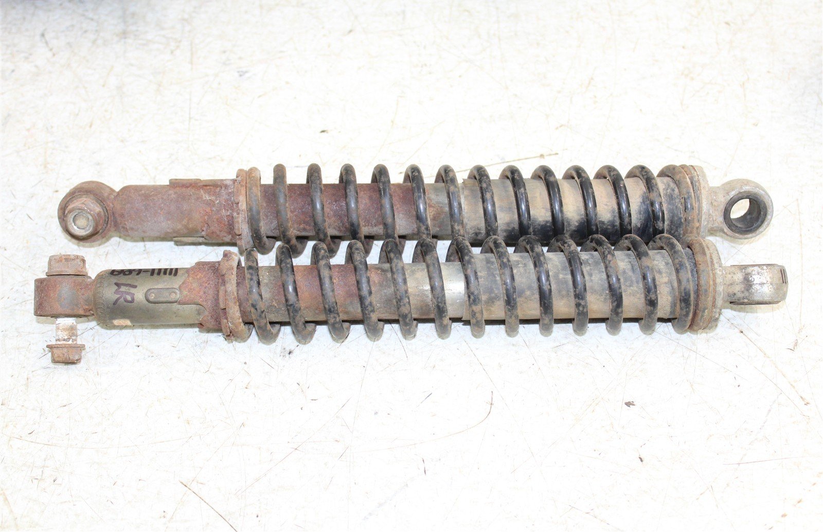 1987 Honda Fourtrax 350D Rear Shocks Spring Absorber Left Right 11111