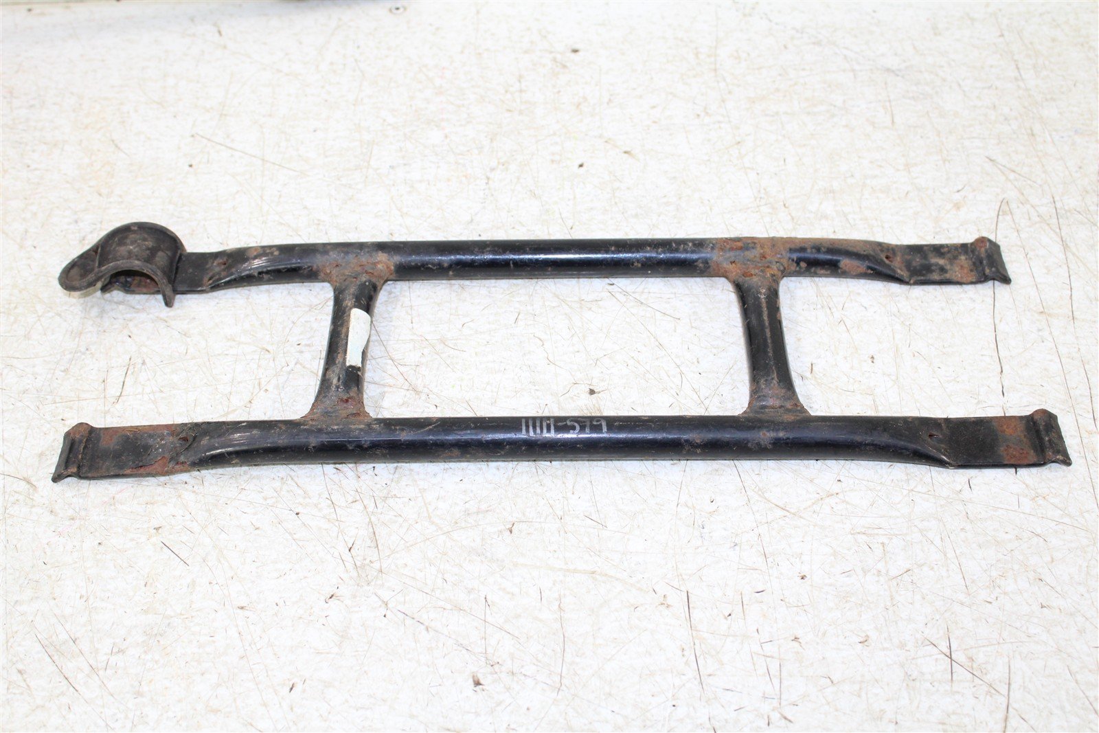 1987 Honda Fourtrax 350D Rear Rack Cross Bar Carrier Mount 11111