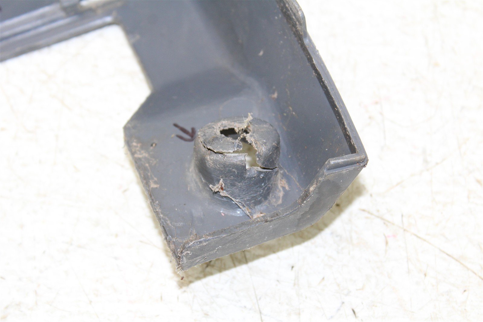 1988 Honda Fourtrax 350D Front Hood Plastic Fender 11111